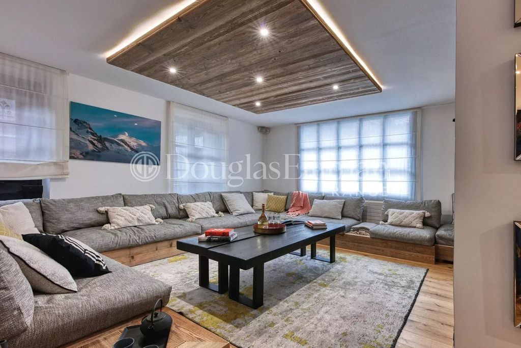 Property photo 2 of 25