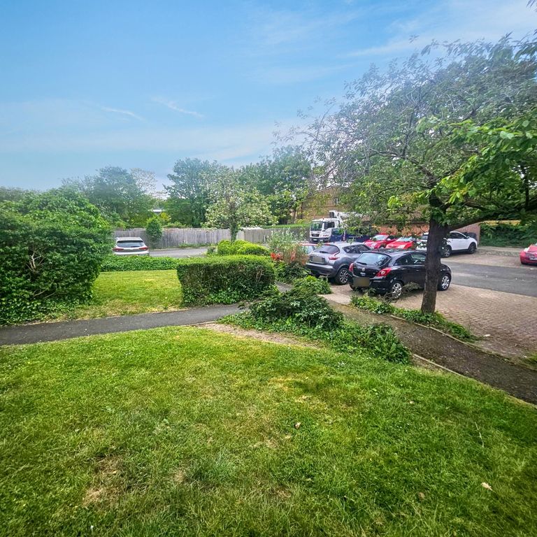 Property photo 2 of 7