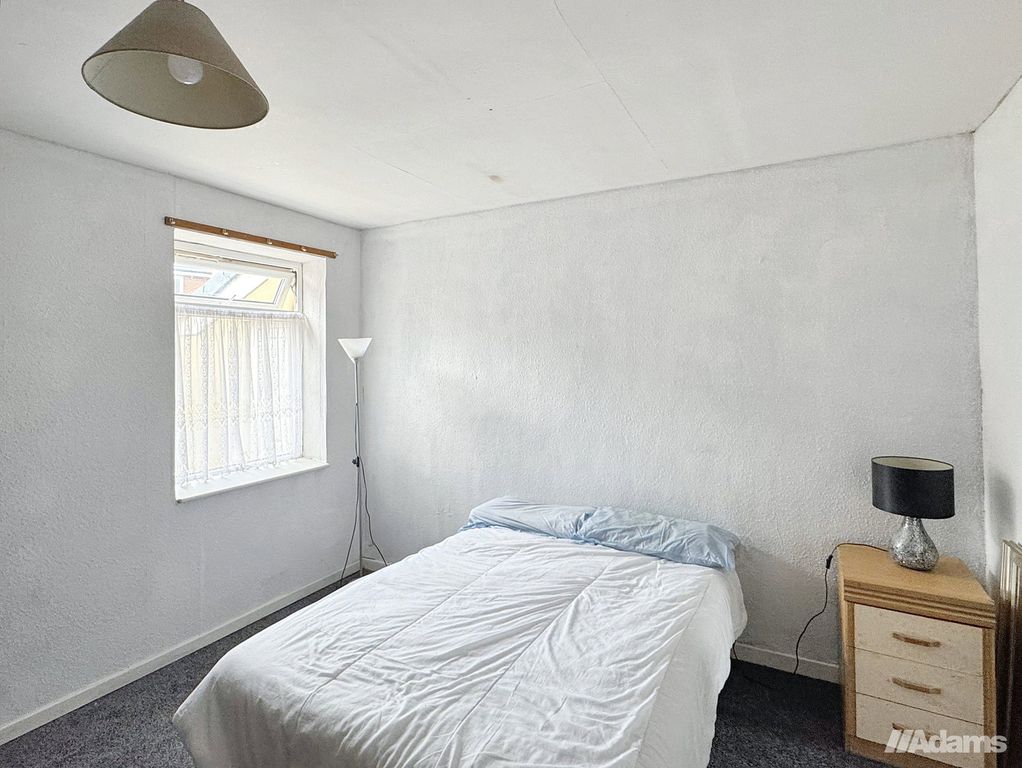2 bed flat for saleMersey Road, Widnes WA8 photo 4