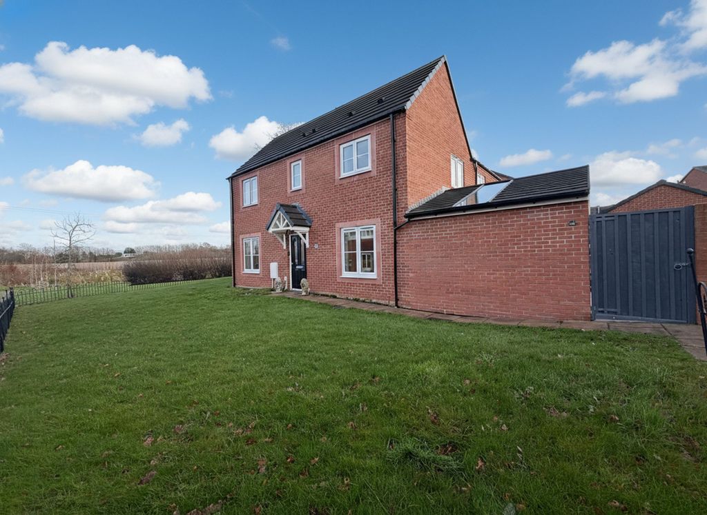 Property photo 1 of 15 Front