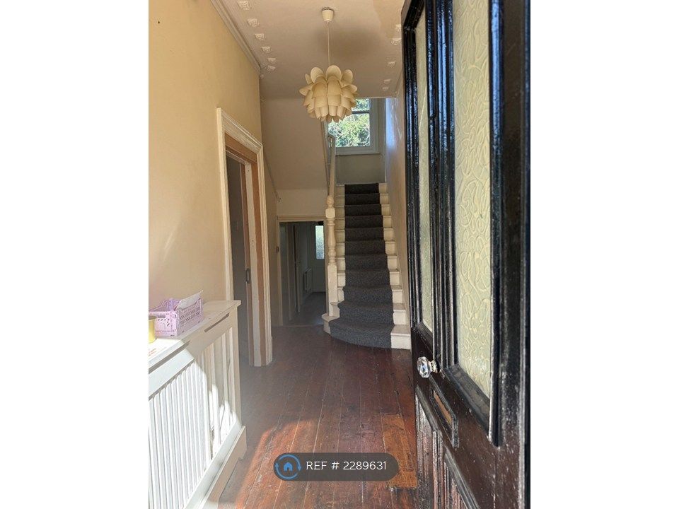 Property photo 2 of 30