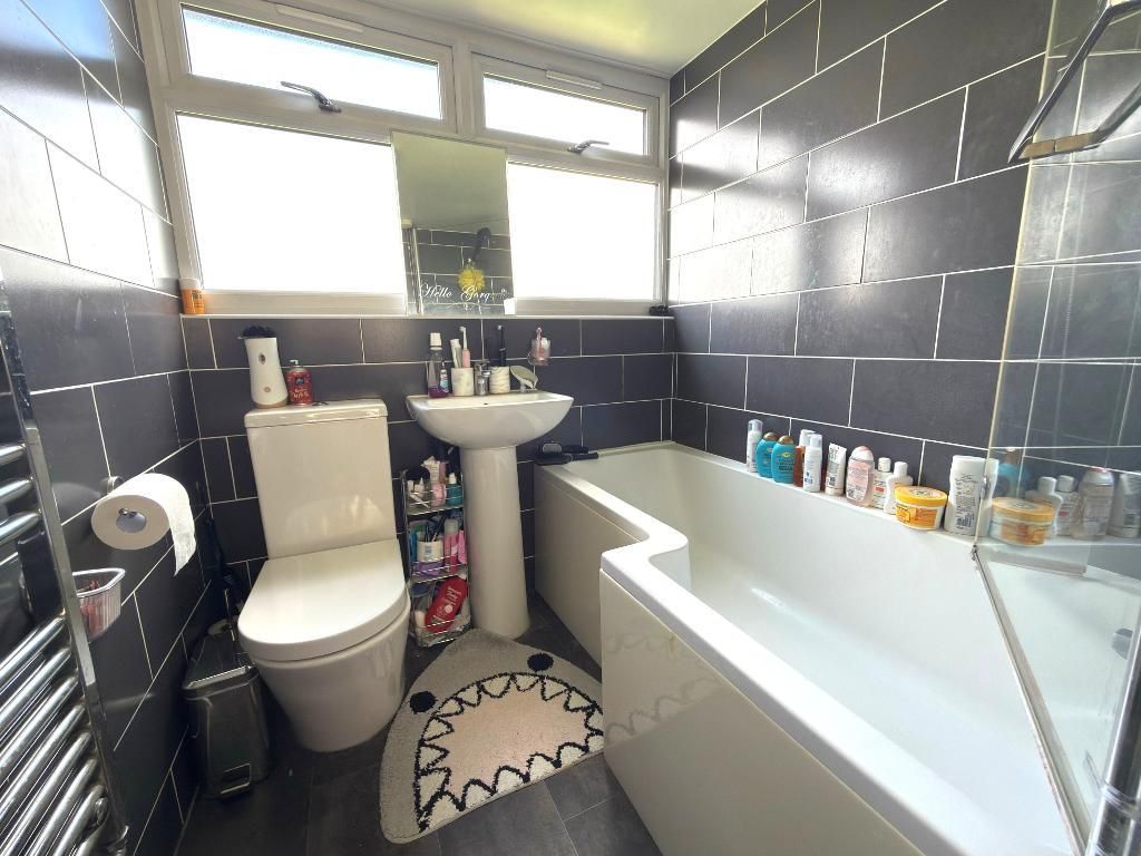 Additional image 4 of 2 bed maisonette for saleBrendon Avenue, Vauxhall Park, Luton, Bedfordshire LU2