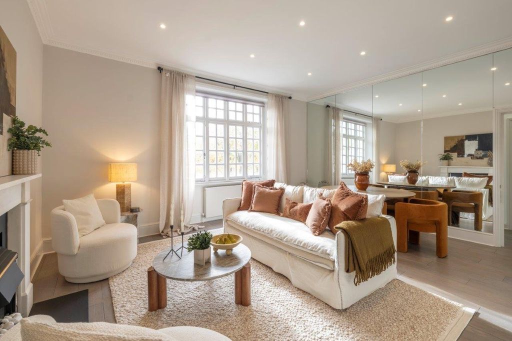 Property photo 2 of 10 Picture No. 33