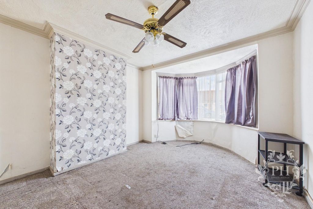 Property photo 2 of 9 7F1c8d13205446878F8978d600972d2F_100_Cam02002G0-Pr