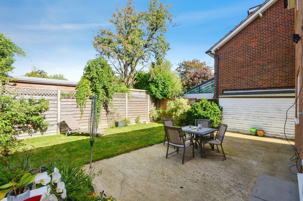 Property photo 3 of 17