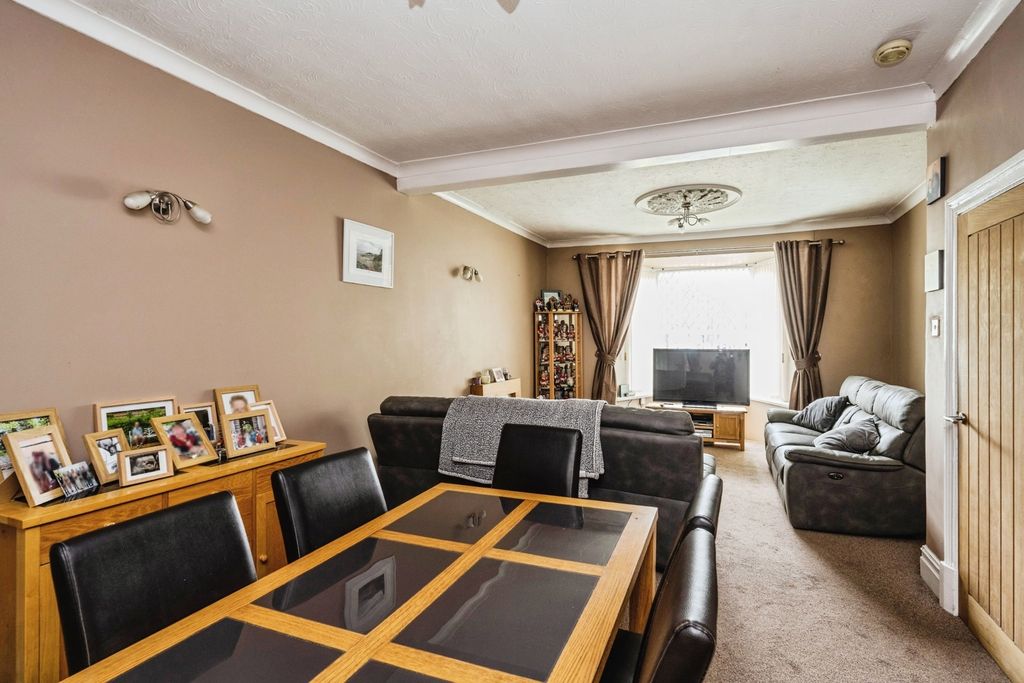 Property photo 2 of 24 Pbox-Img.Jpg