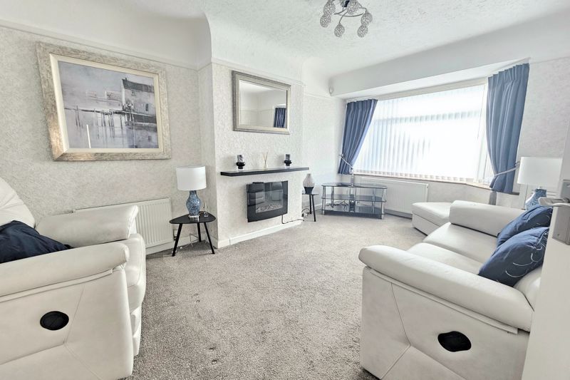 Property photo 2 of 13 Lounge