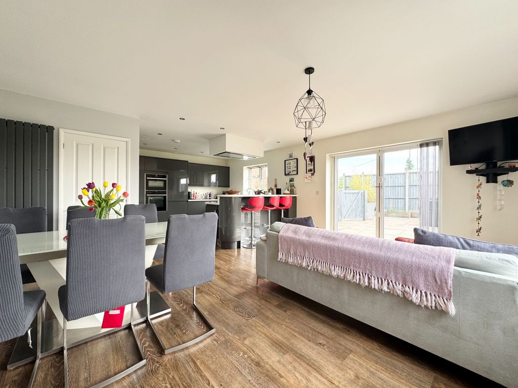 Property photo 3 of 26 Akeman Residential