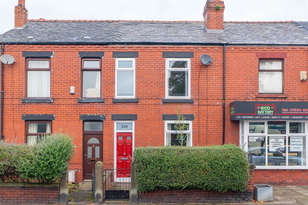 Property photo 1 of 16 Front External