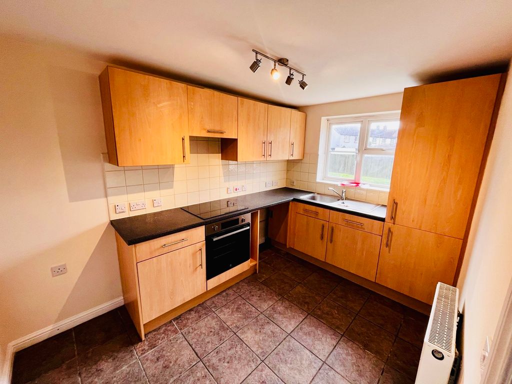 Property photo 2 of 6