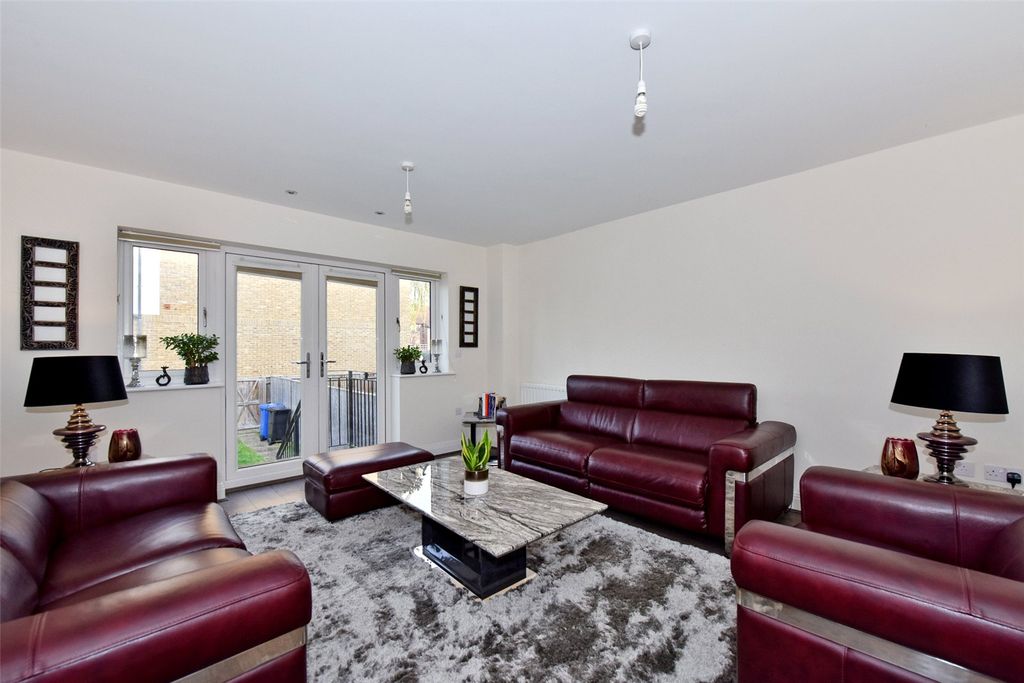 Property photo 3 of 10 Picture No. 03