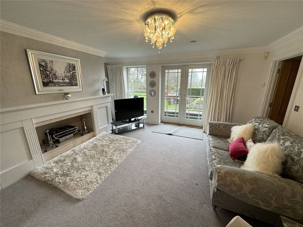 Property photo 2 of 33 Picture No. 36