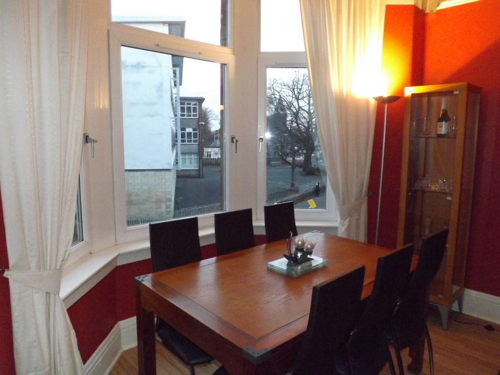 Property photo 3 of 15 Lge 2