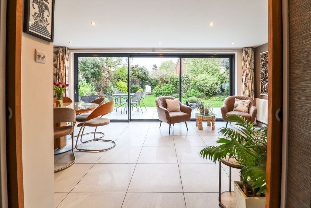 Property photo 2 of 32 3122734