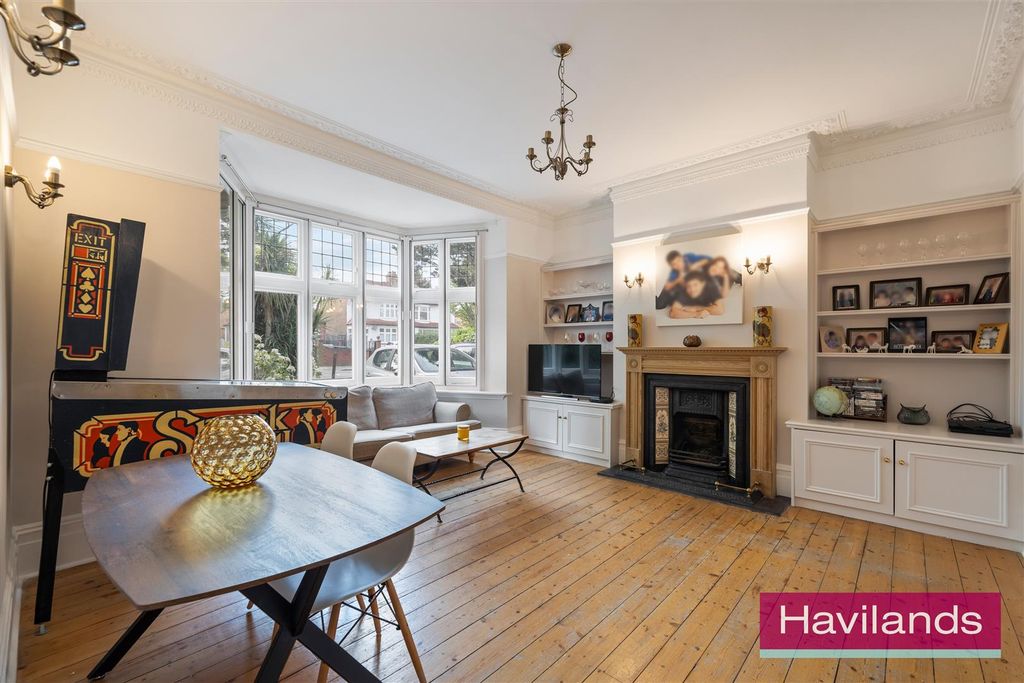 Additional image 27 of 6 bed semi-detached house for saleVillage Road, Enfield EN1