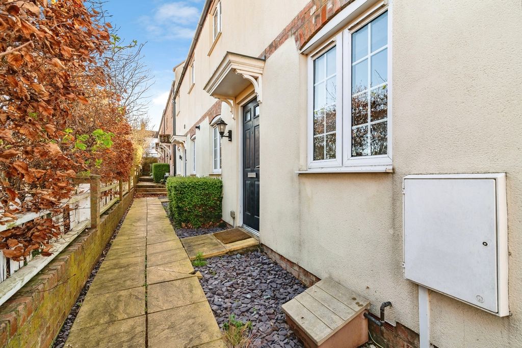 Property photo 2 of 18 Pbox-Img.Jpg