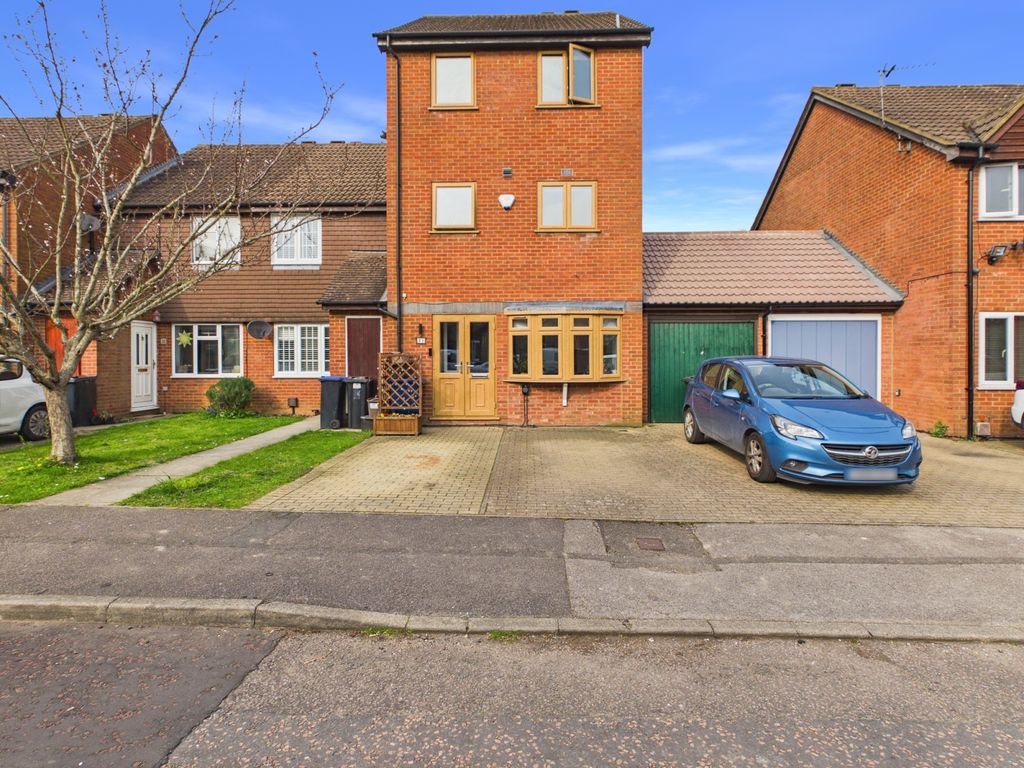 Property photo 2 of 23 Picture No. 28