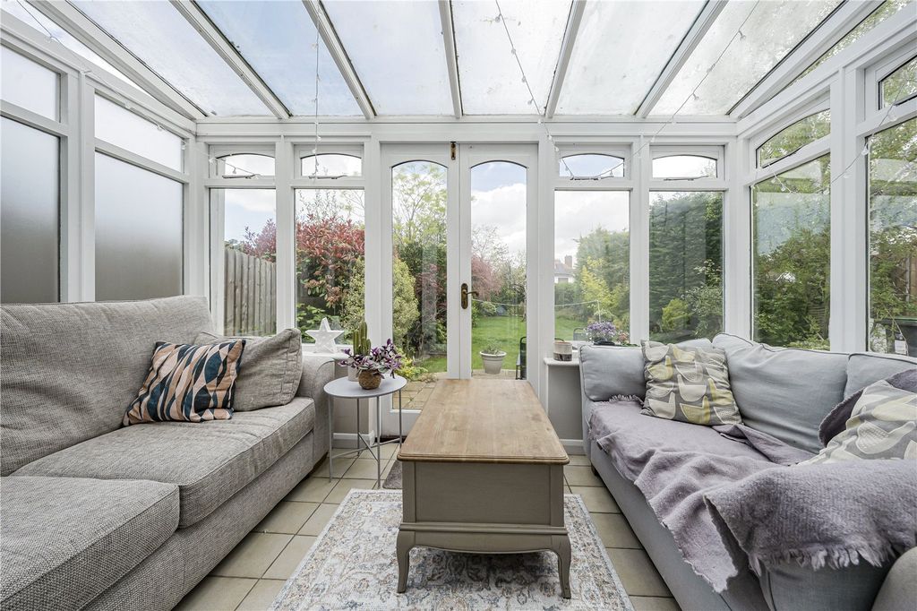 Property photo 3 of 11 Picture No. 02