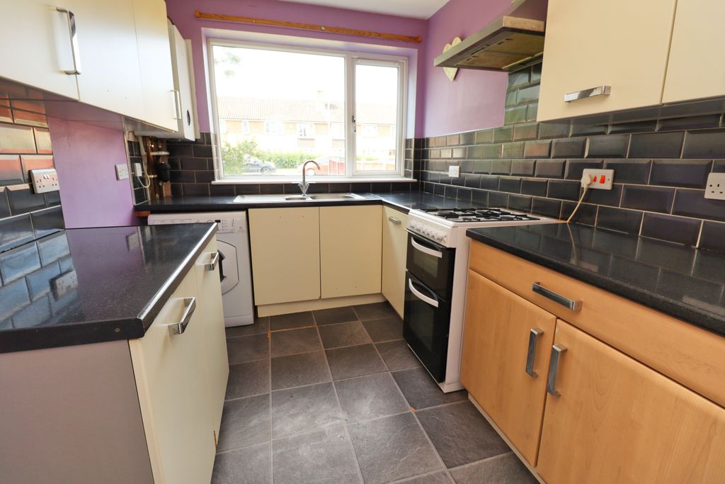 Property photo 2 of 9 Img_8469 (1)