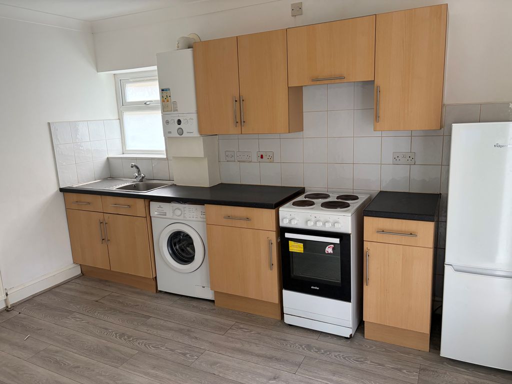 Property photo 2 of 5