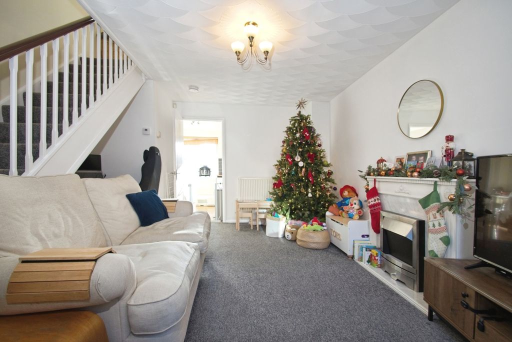 Property photo 3 of 16 Pbox-Img.Jpg