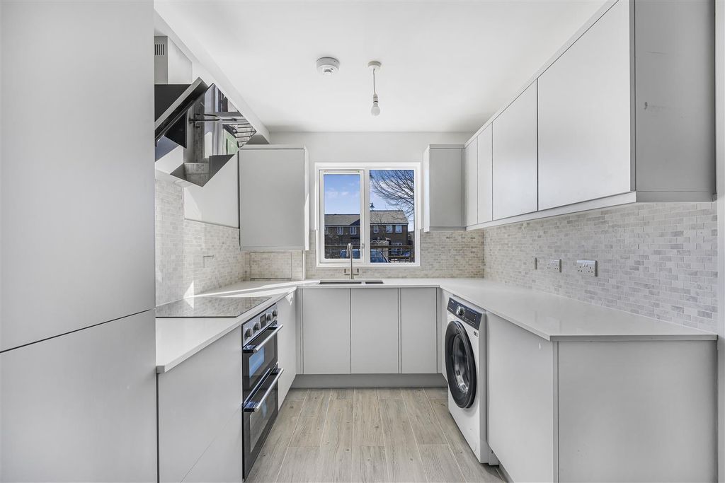 Property photo 2 of 24 Dsc03988.Jpg