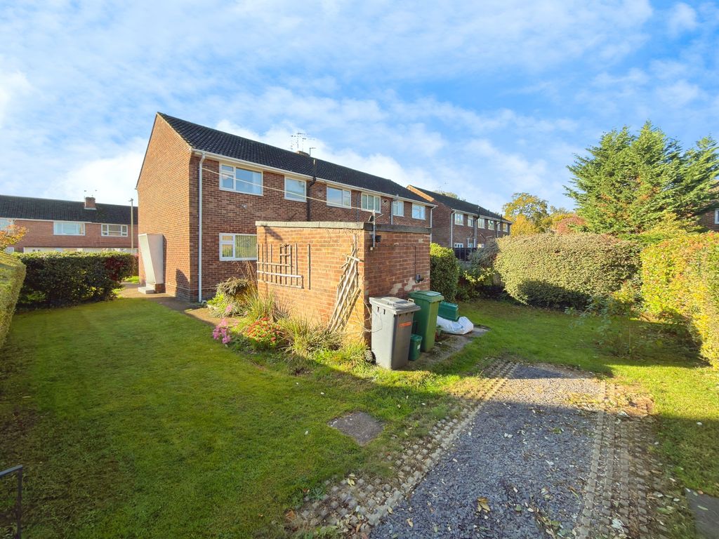 Property photo 1 of 9