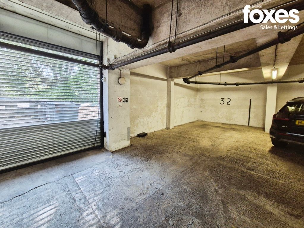 Additional image 20 of 3 bed flat to rentDean Park Mansions, 27 Dean Park Road, Bournemouth, Dorset BH1