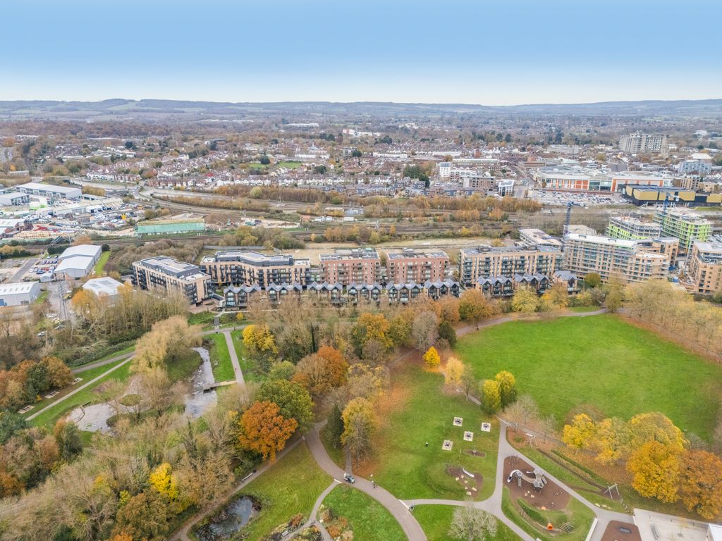 Property photo 3 of 17