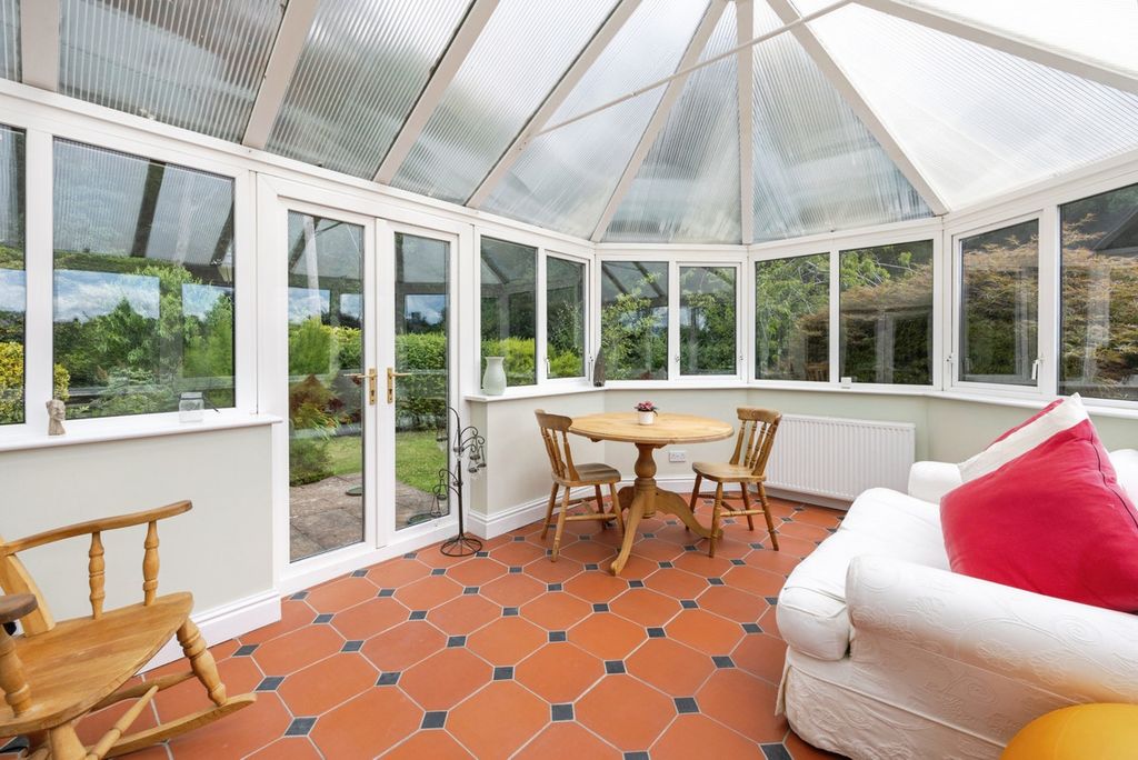 Property photo 3 of 27