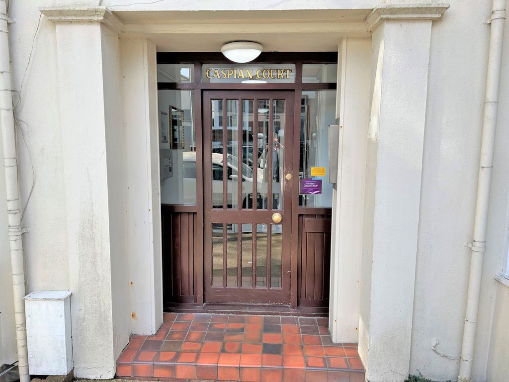 Property photo 2 of 12 11