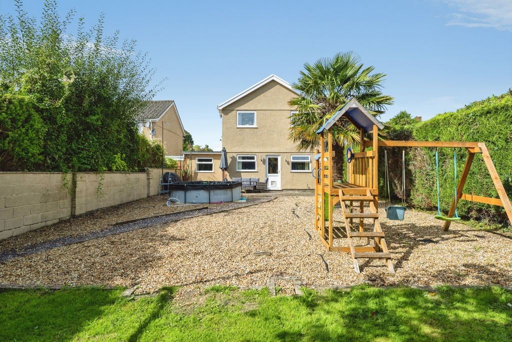 Property photo 2 of 21 Pbox-Img.Jpg