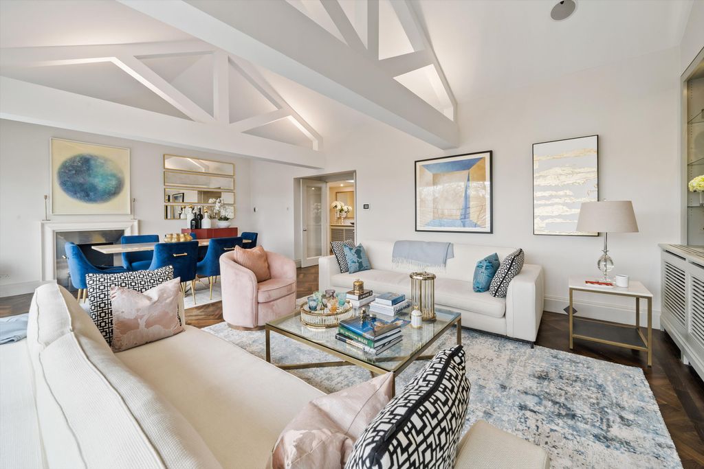 Property photo 3 of 14 Image