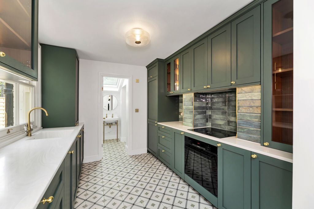 Property photo 2 of 16 Kitchen