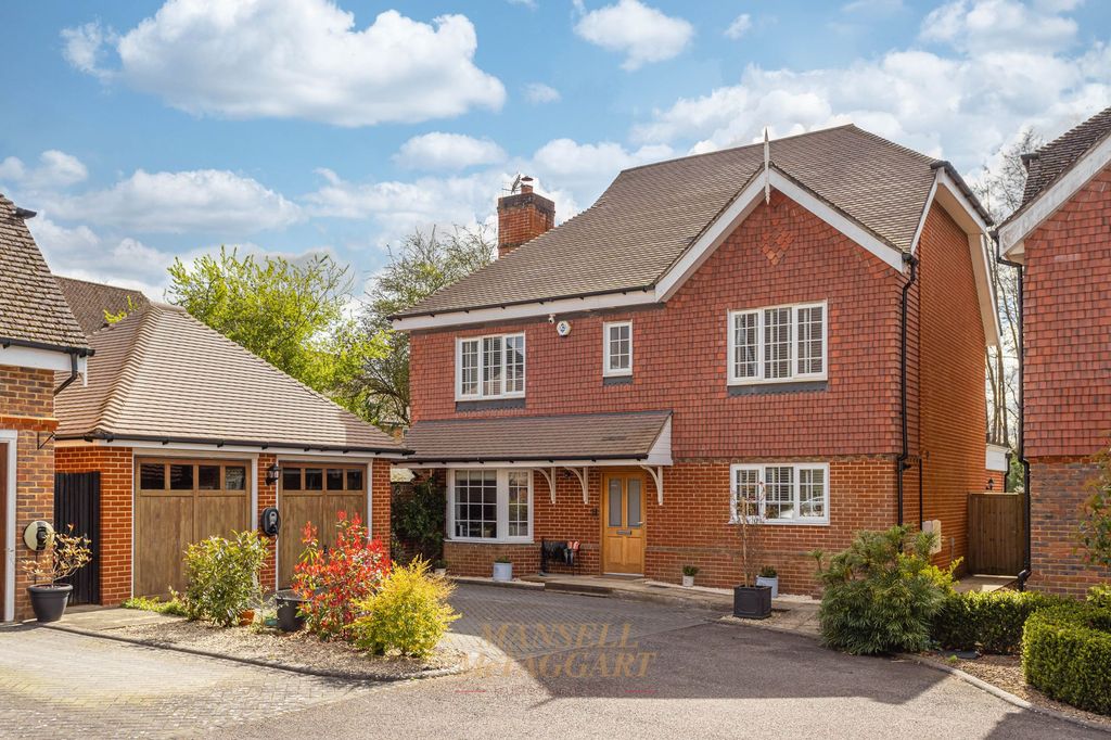 Property photo 1 of 24