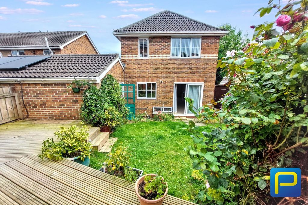 Property photo 1 of 17