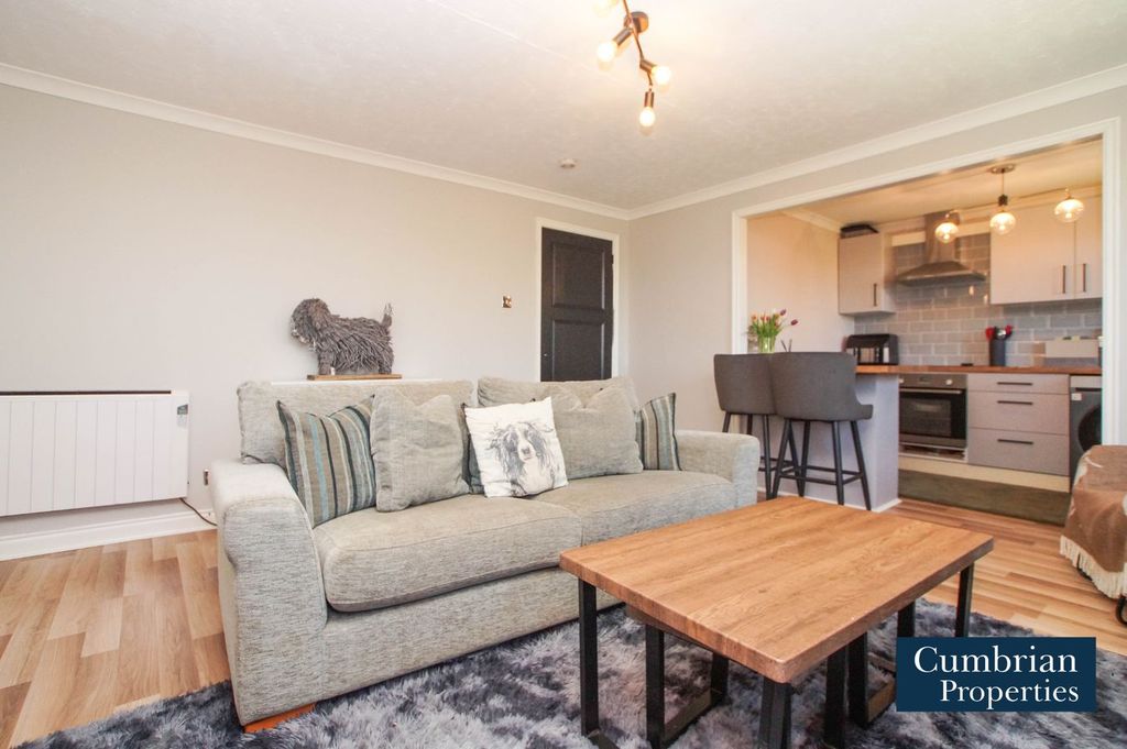 Property photo 1 of 11 Open Plan Dining Lounge & Kitchen