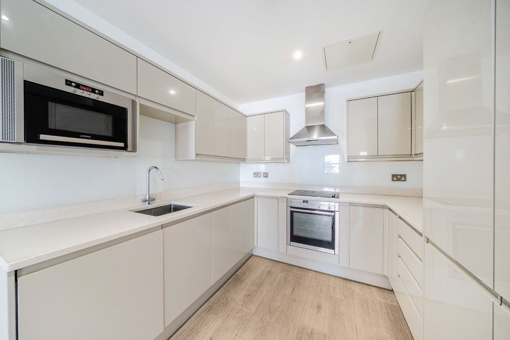 Property photo 2 of 14 Picture No. 34