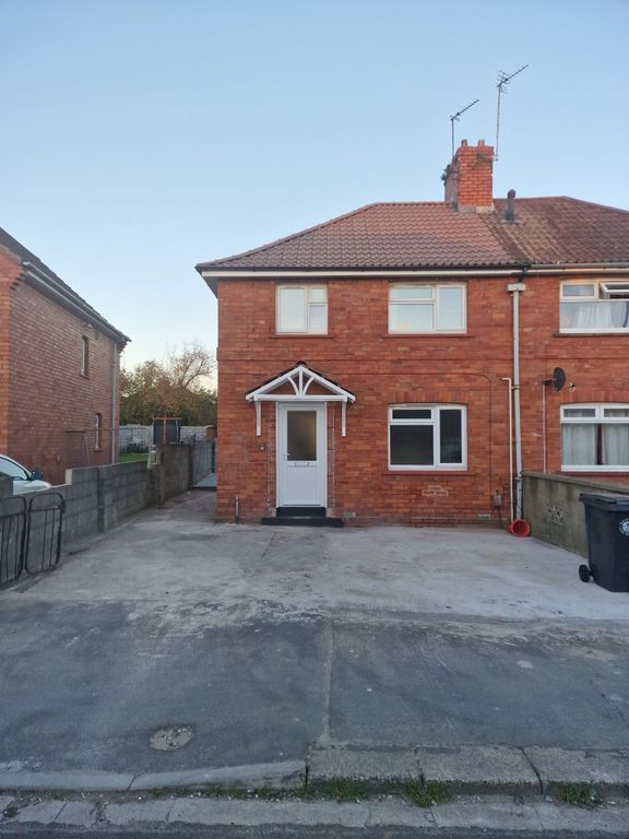 Property photo 1 of 57 Well-Maintained Red-Brick Semi-Detached House With...
