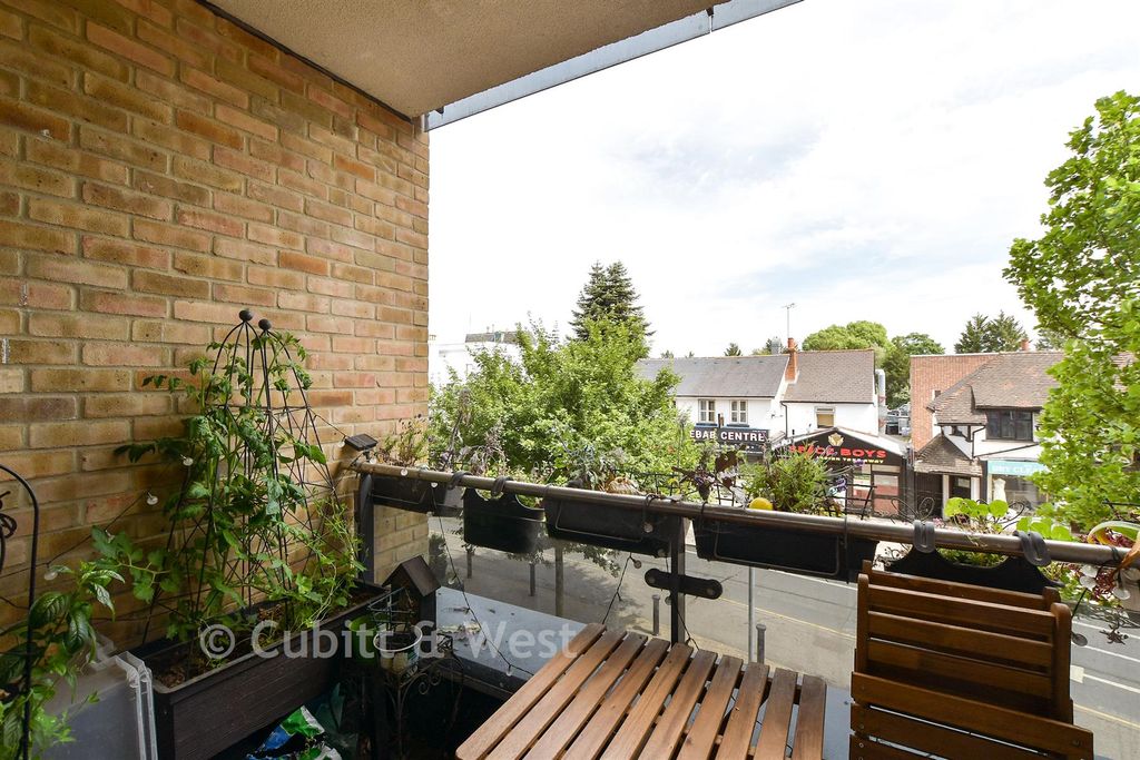 Property photo 3 of 14 Balcony