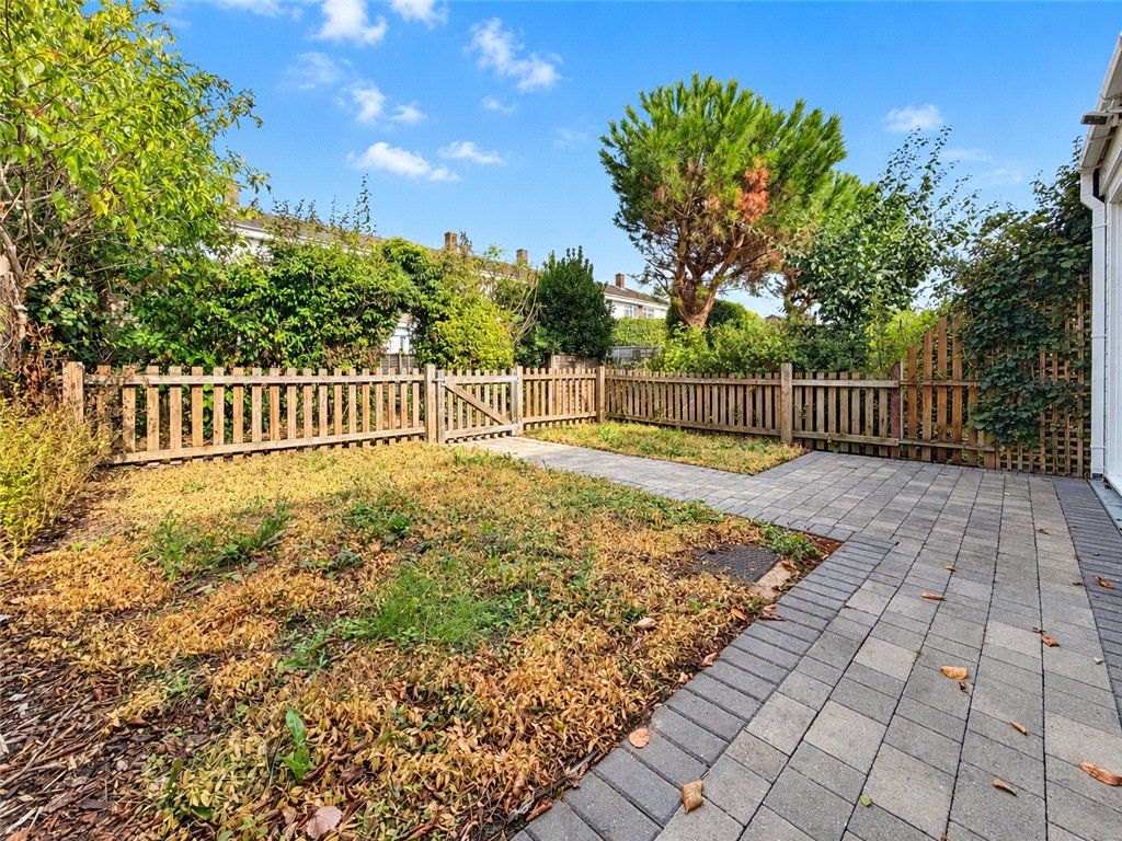 Property photo 2 of 18 Picture No. 33