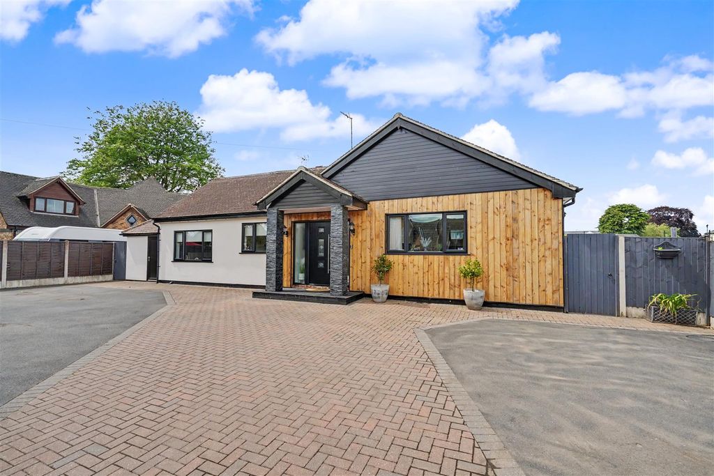 Property photo 1 of 59