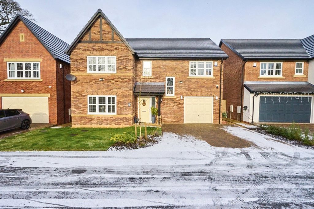 Property photo 1 of 43 Picture No. 62