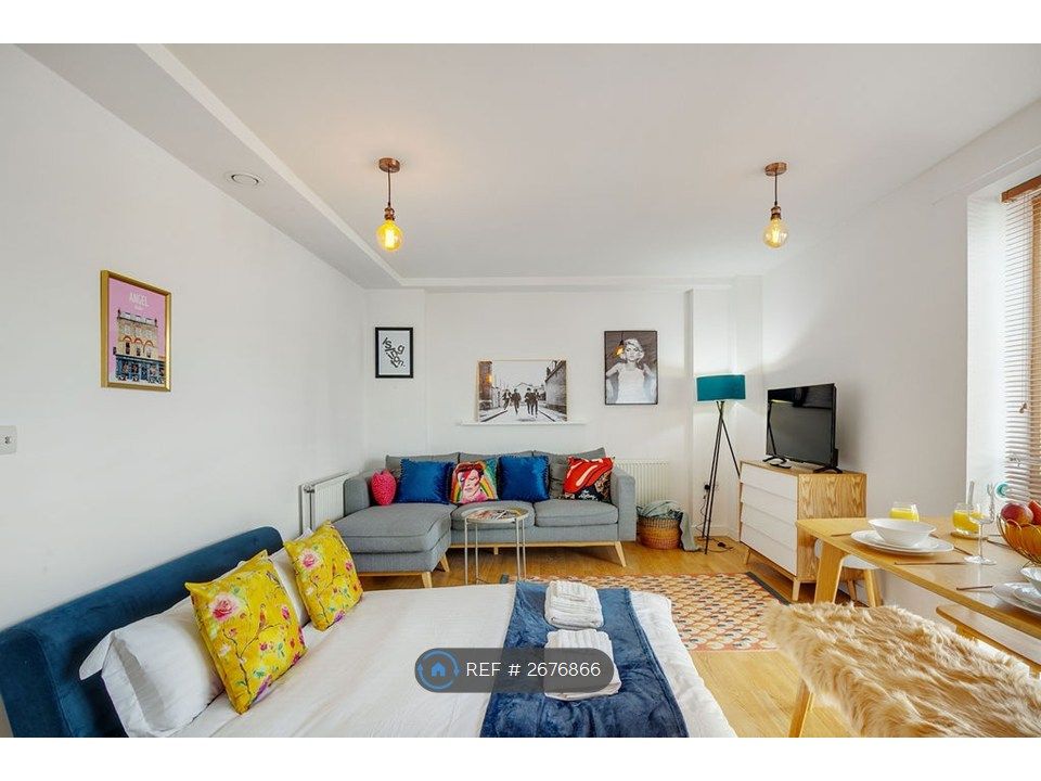 Property photo 2 of 11 New Sofa Bed For Guests