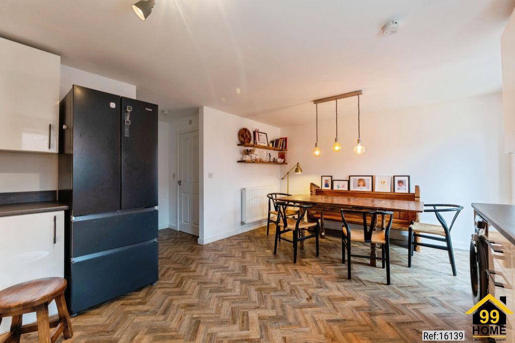 Property photo 3 of 22 Photo 2