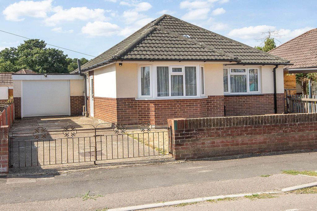 Property photo 1 of 11 External
