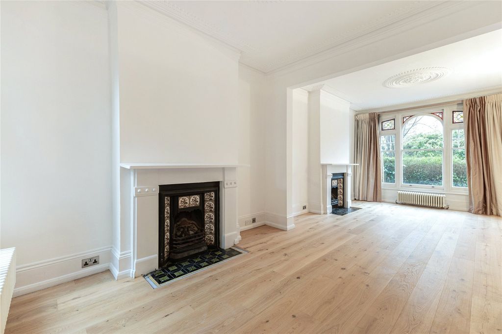 Property photo 2 of 13 Picture No. 05