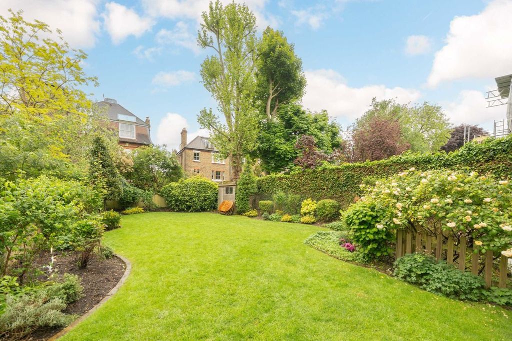 Property photo 3 of 10