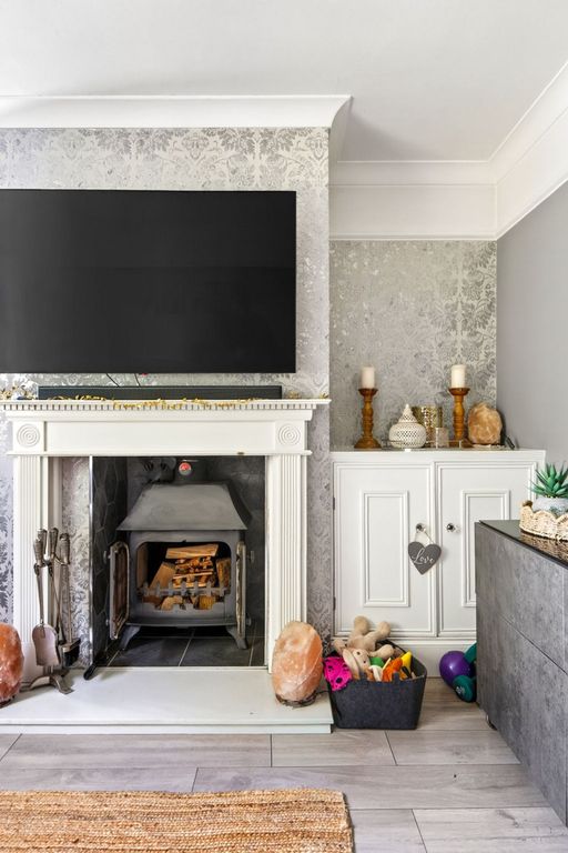 Property photo 2 of 18