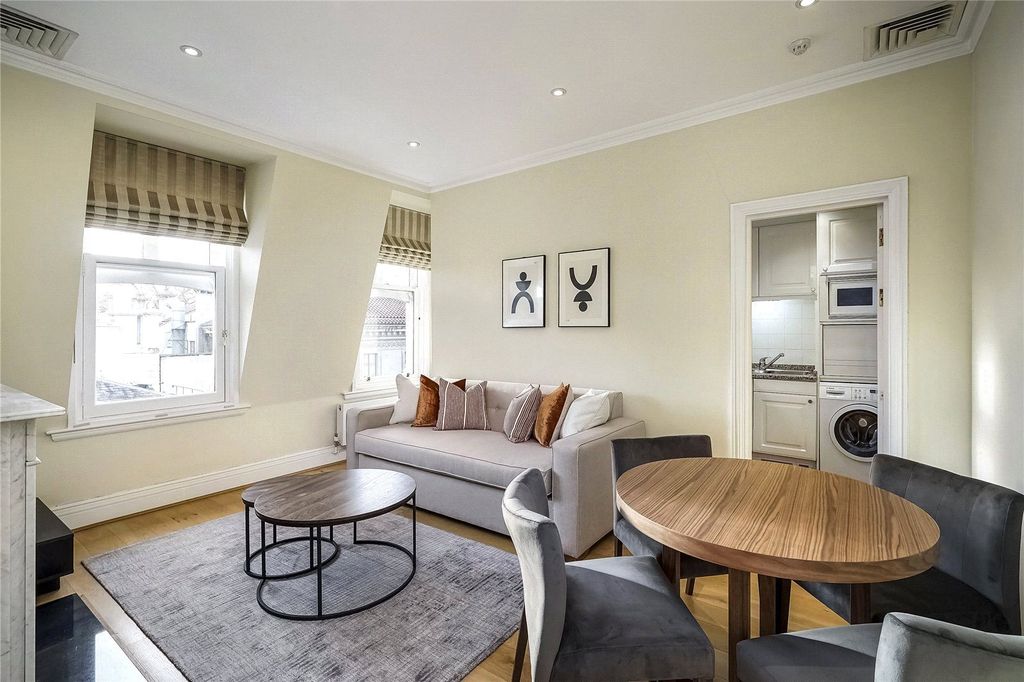 Property photo 1 of 13 Reception Room
